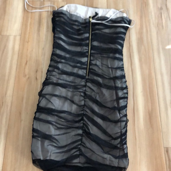 Armani Strapless mini dress - Picture 3 of 5